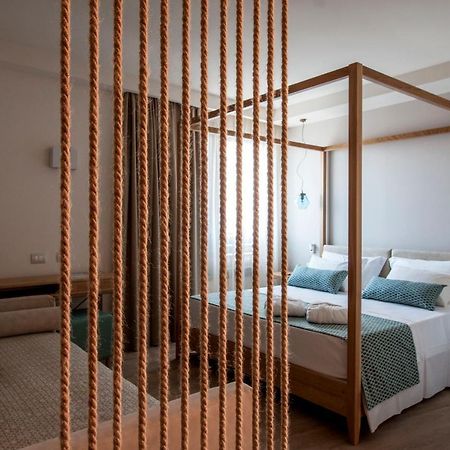 Aqua Boutique Hotel Кастильоне-делла-Пеская Экстерьер фото