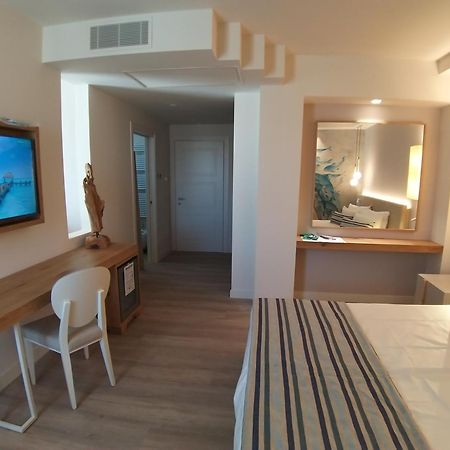 Aqua Boutique Hotel Кастильоне-делла-Пеская Экстерьер фото