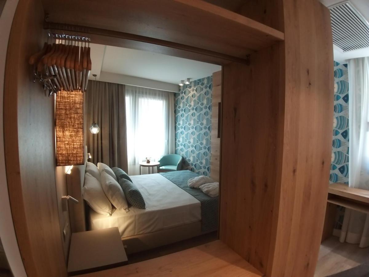 Aqua Boutique Hotel Кастильоне-делла-Пеская Экстерьер фото