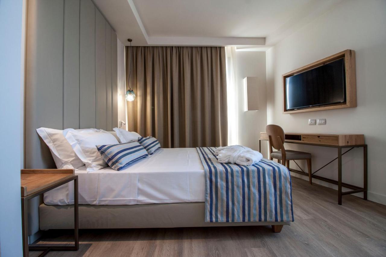 Aqua Boutique Hotel Кастильоне-делла-Пеская Экстерьер фото