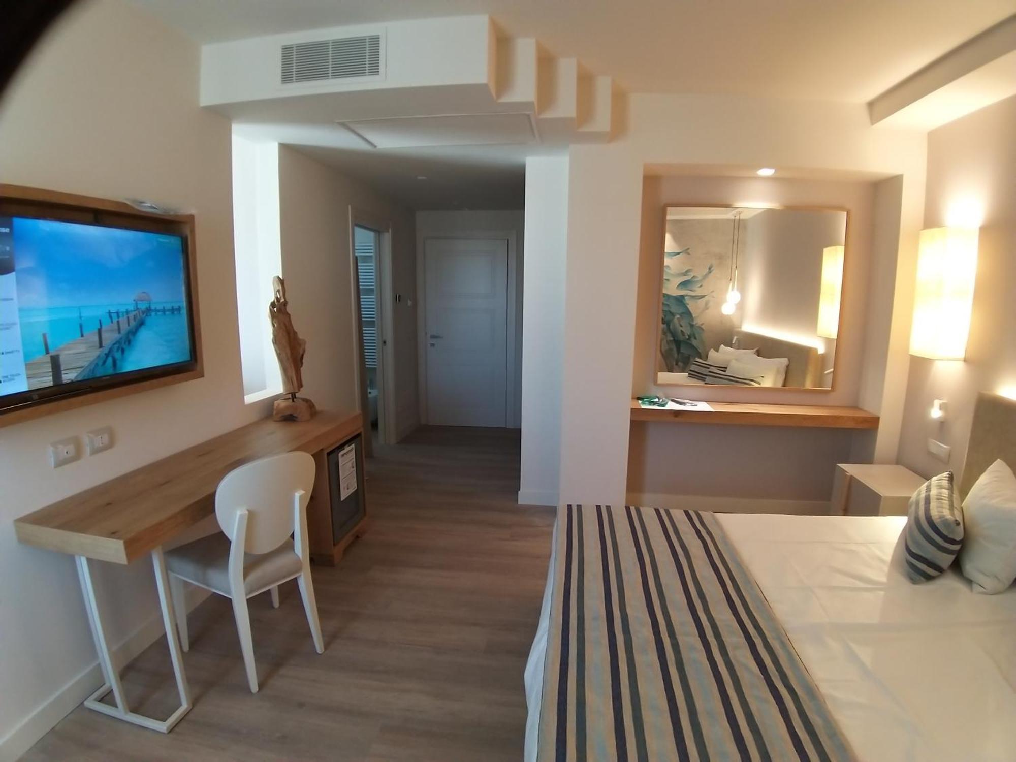 Aqua Boutique Hotel Кастильоне-делла-Пеская Экстерьер фото