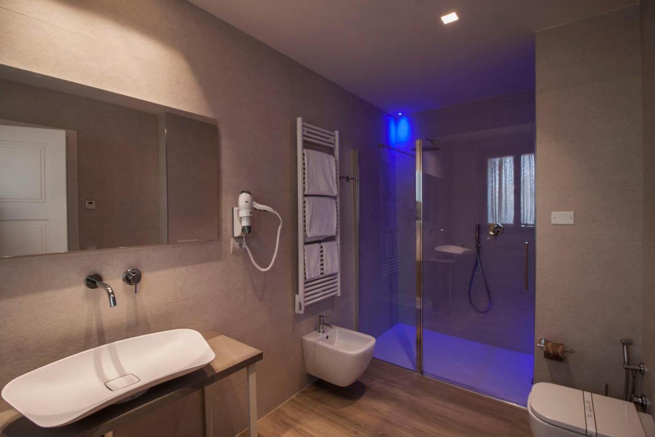 Aqua Boutique Hotel Кастильоне-делла-Пеская Экстерьер фото